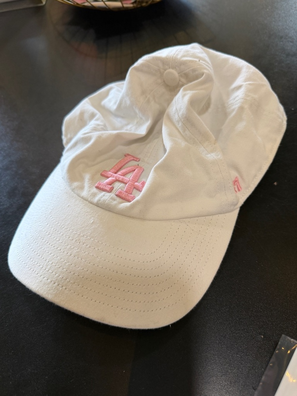 White Baseball Cap with Pink Embroidered Logo '47 Brand